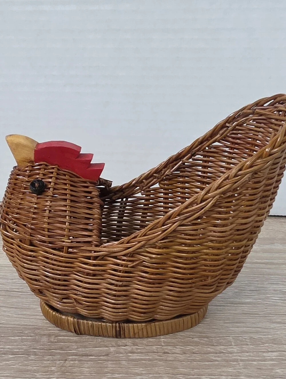 Vintage AVON Small Wicker Hen Woven Rattan Centerpiece Basket Farmhouse Decor